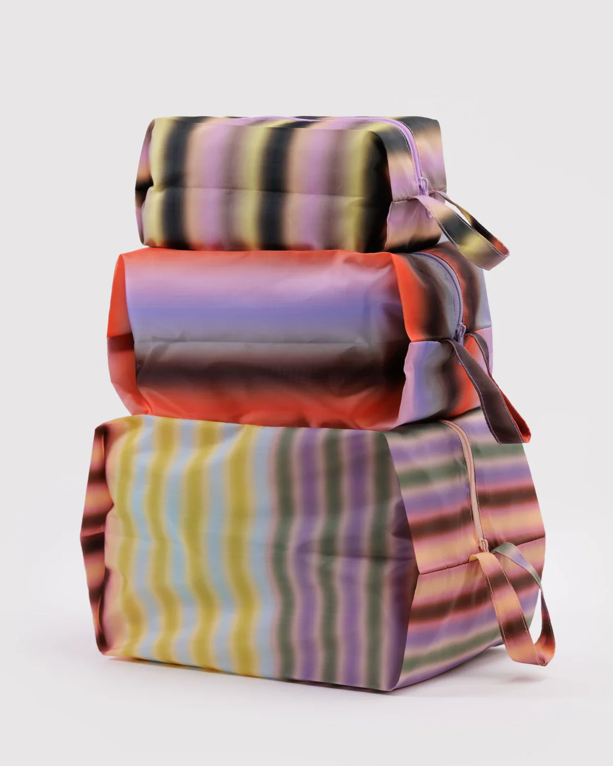 3D Zip Set in Gradient Stripes