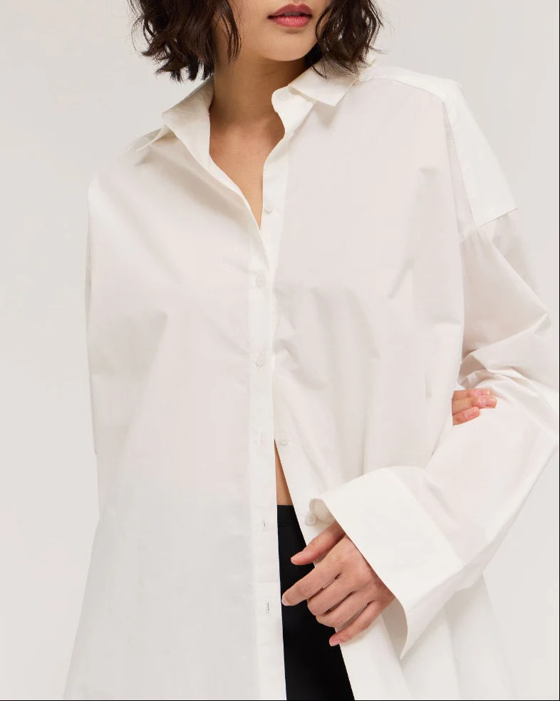 Agnes Oversized Shirt in Off White - Image 4