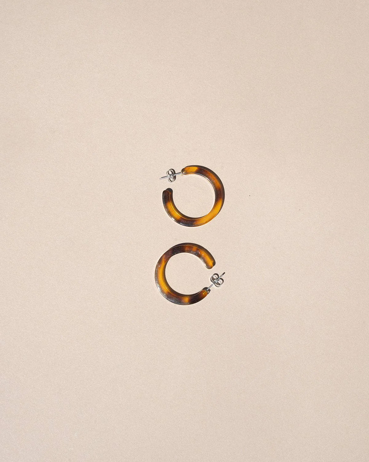 Alba Hoops in Hazel - Image 2
