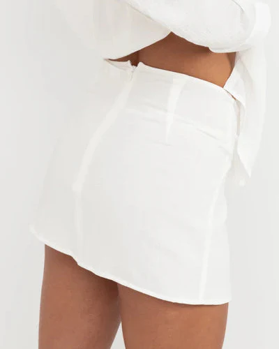 Asta Knot Mini Skirt in Off White - Image 3