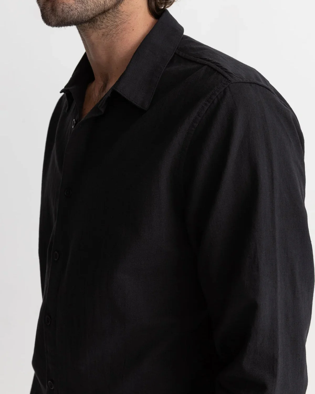 Classic Linen LS Shirt in Vintage Black - Image 4
