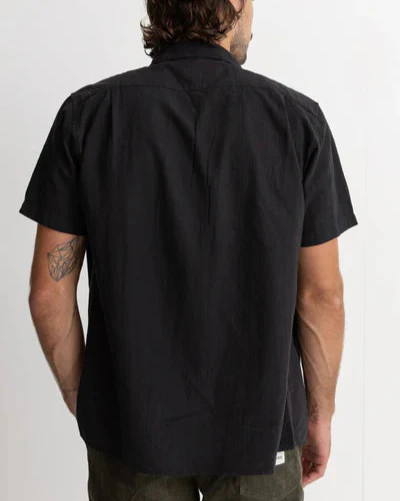 Classic Linen SS Shirt in Black - Image 2