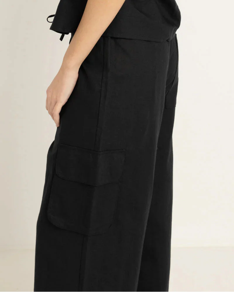 Cove Cargo Pant in Black - Image 4