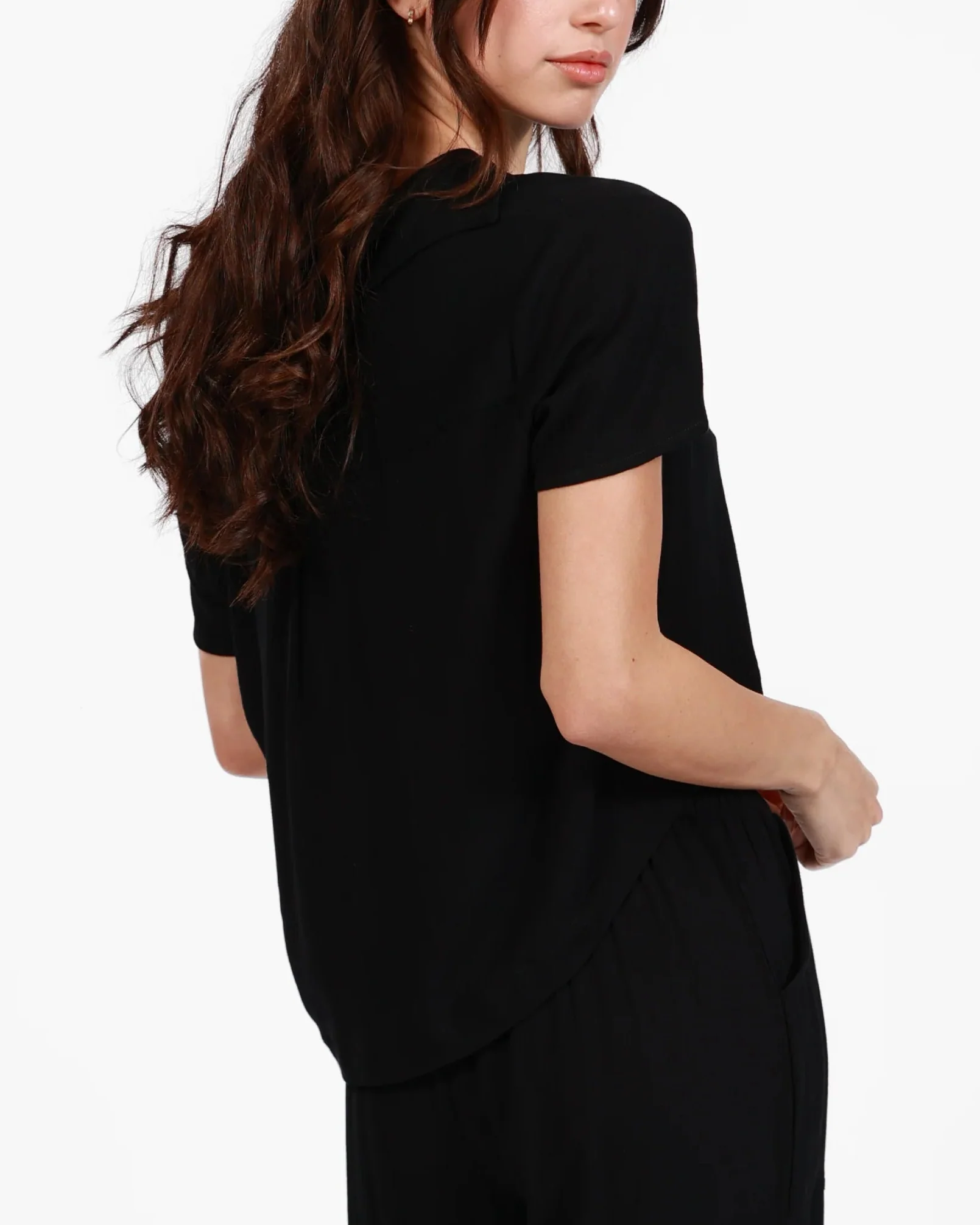 Crop Shirt in Black - Image 4