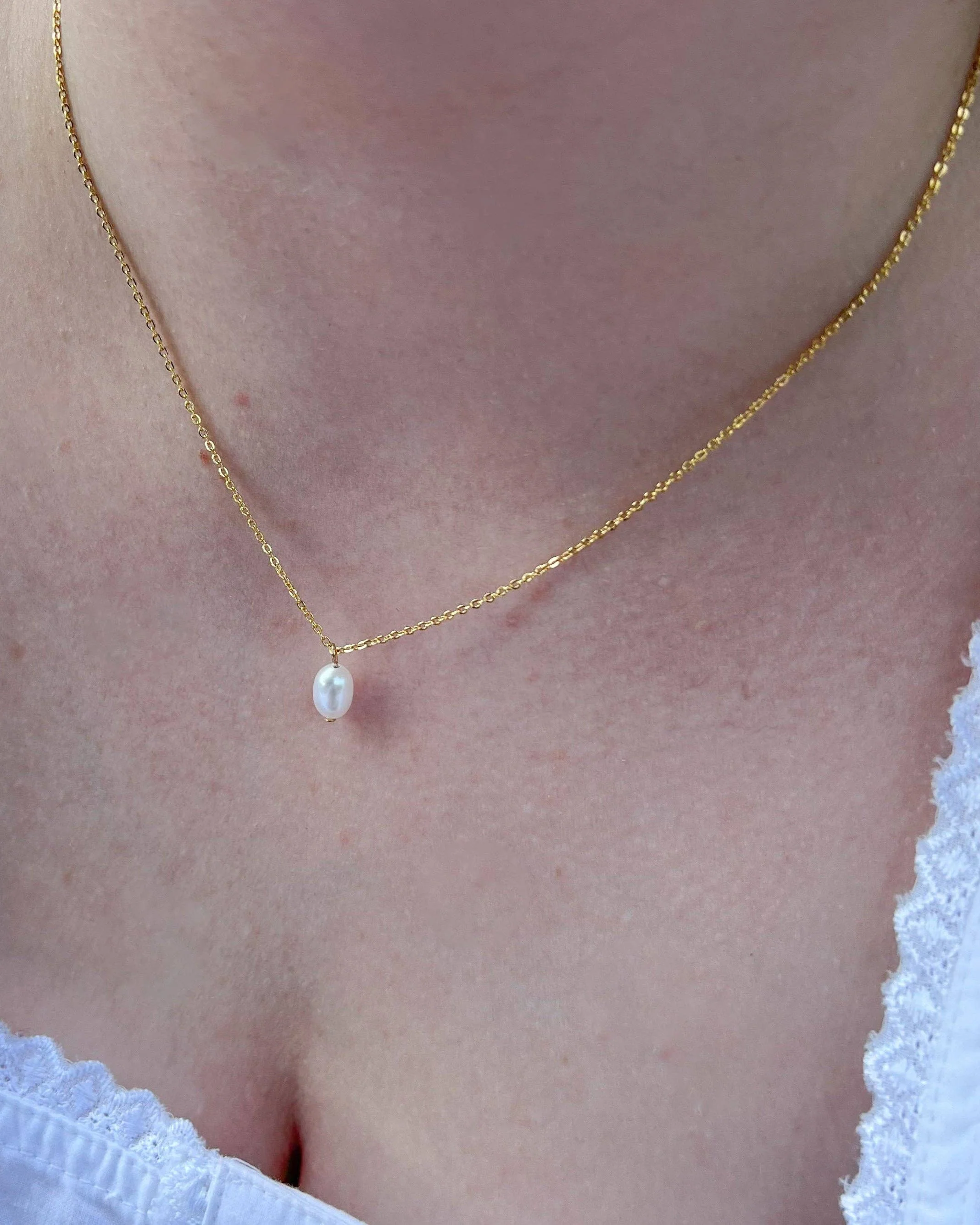 Dainty Pearl Necklace - Image 3