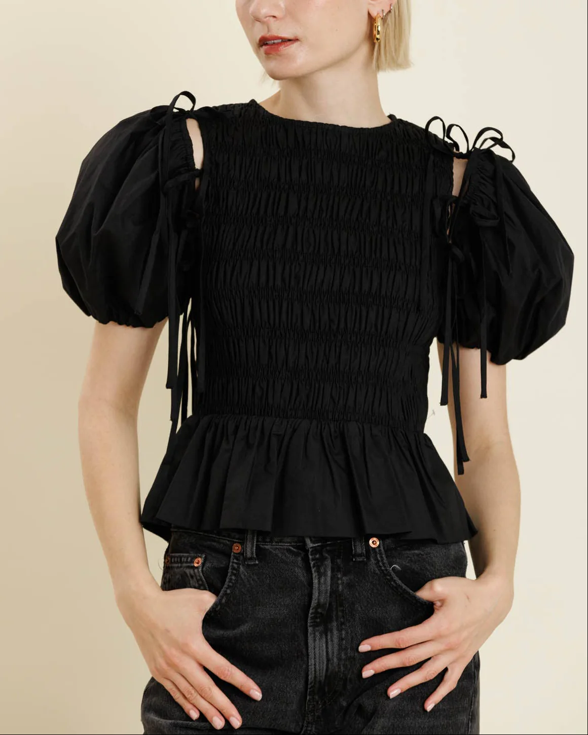 Detachable Sleeve Top in Black