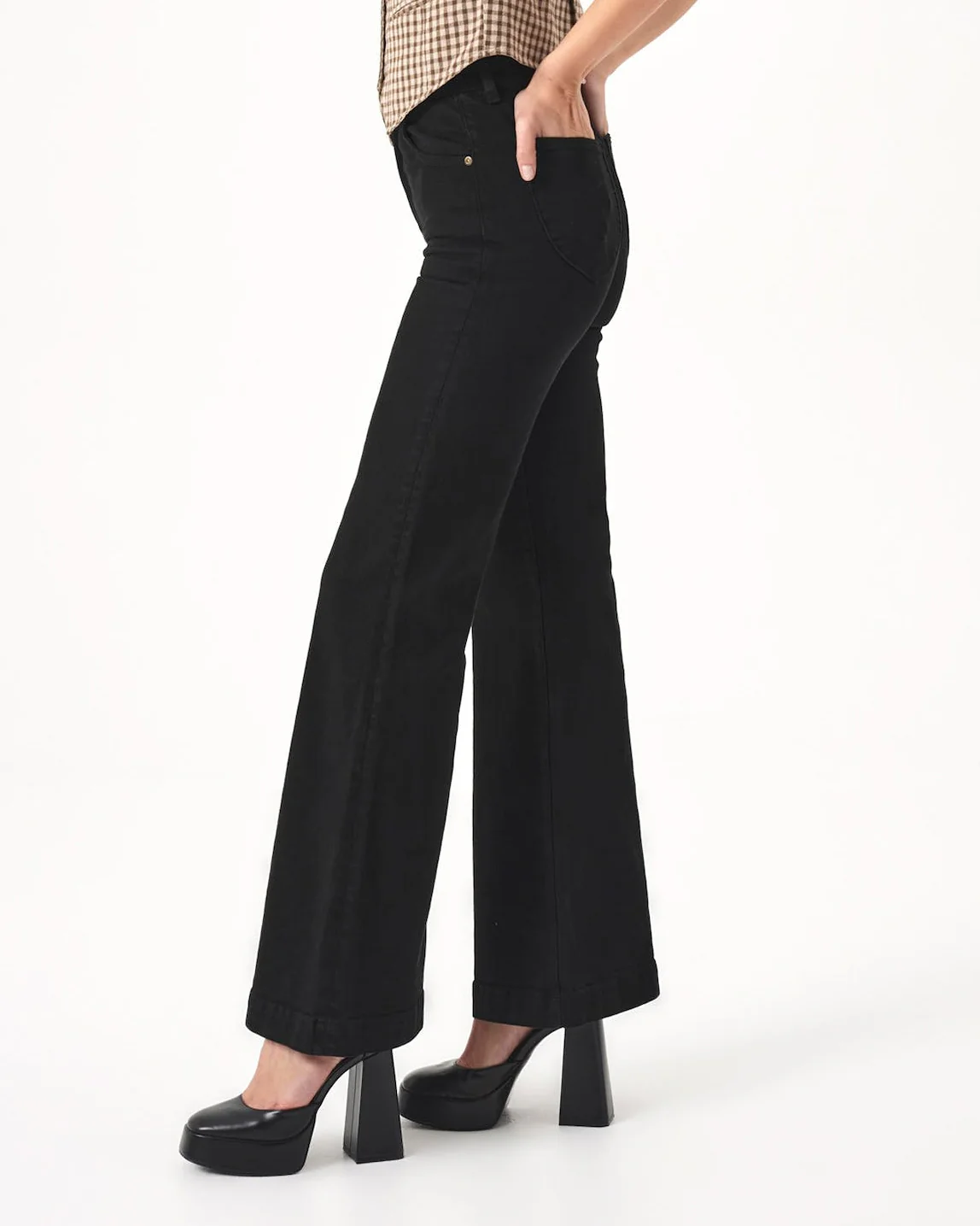 Eastcoast Flare Jeans in Black - Image 3