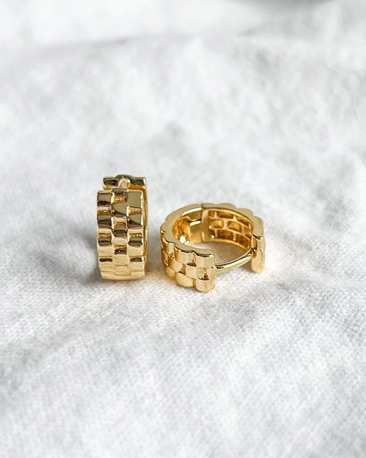 Geometric Huggie Hoop