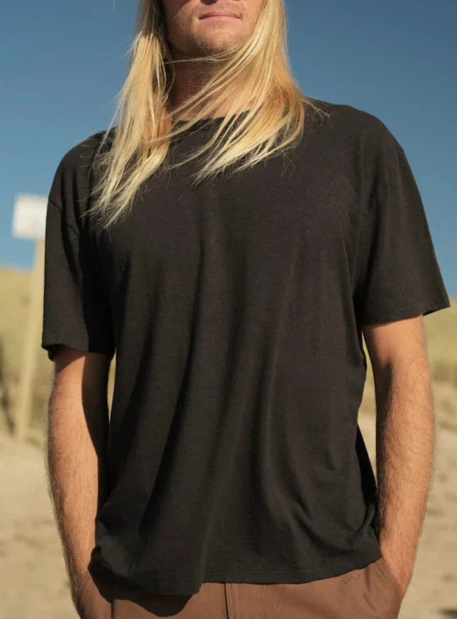 Hemp Tee in True Black - Image 4
