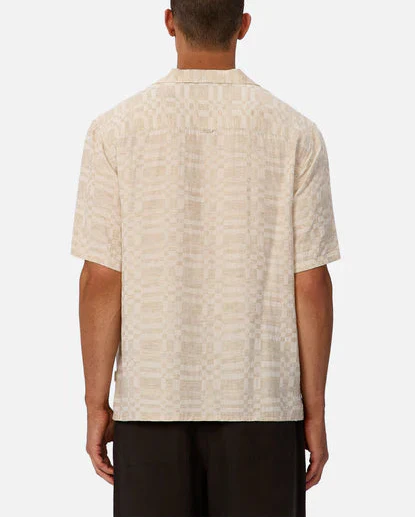 Hutton SS Shirt in Wheatcomb - Image 2