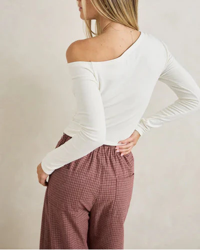 Juno Long Sleeve Top in White - Image 4