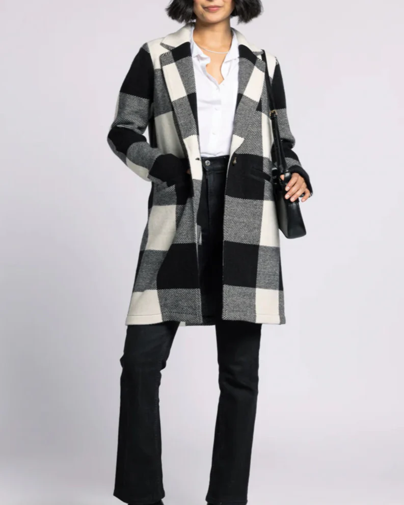 Kenzie Coat in Ivory Black Plaid - Image 4