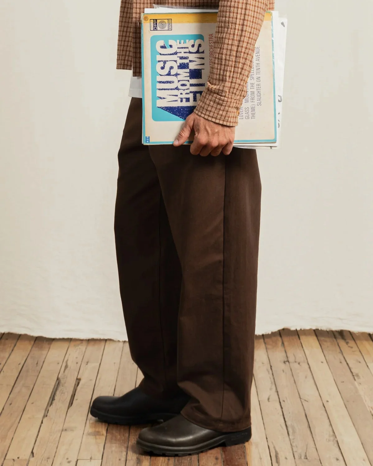 Kinetic Pant in Brown - Image 4