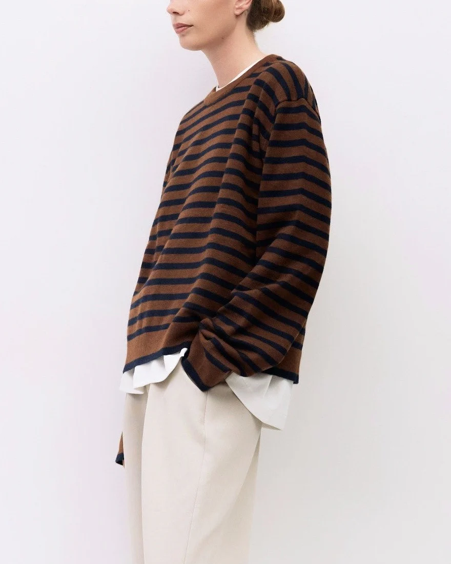 Klein Sweater in Navy/Brown - Image 3