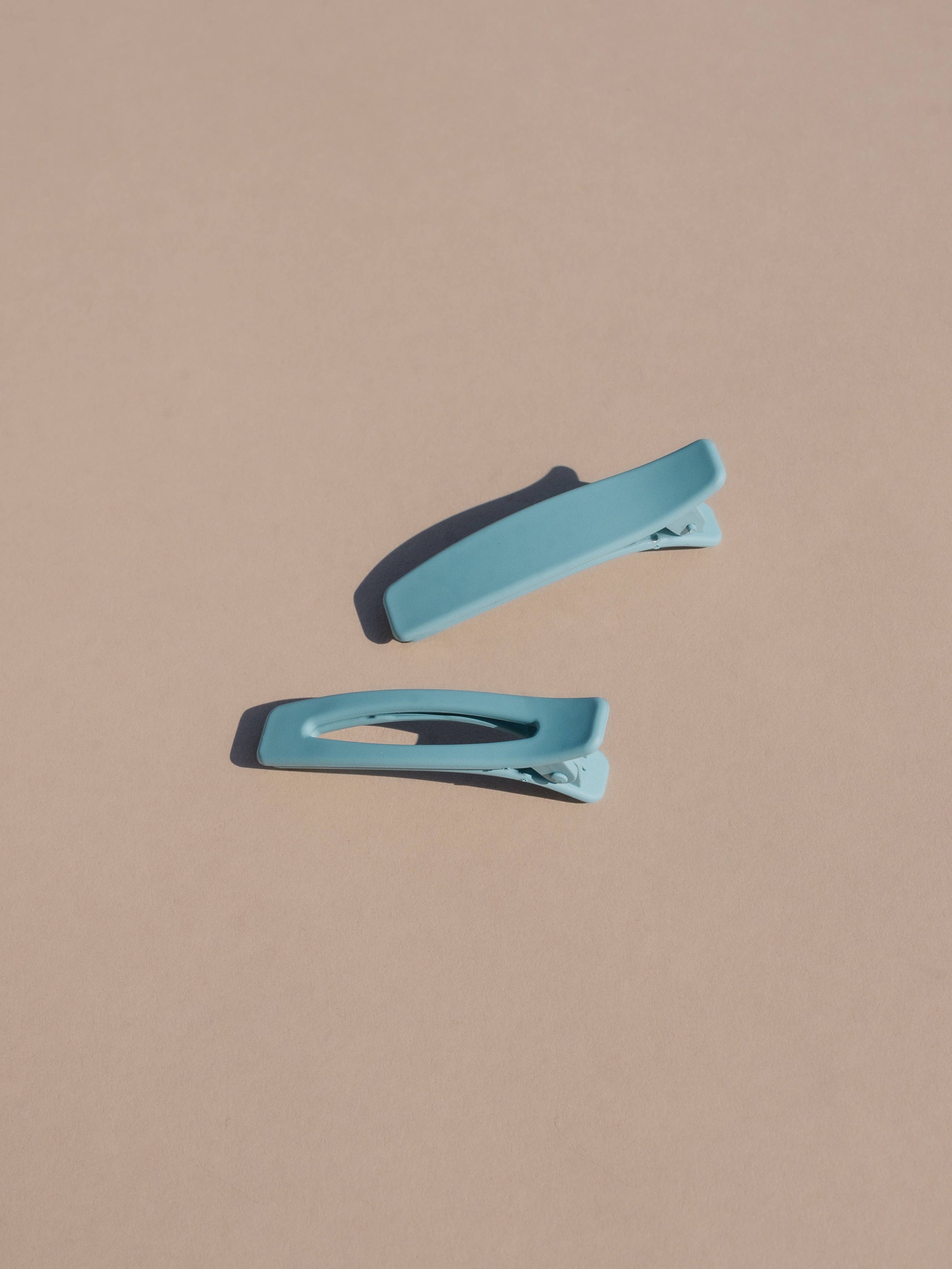 Lani Clips in Sky Blue - Image 4