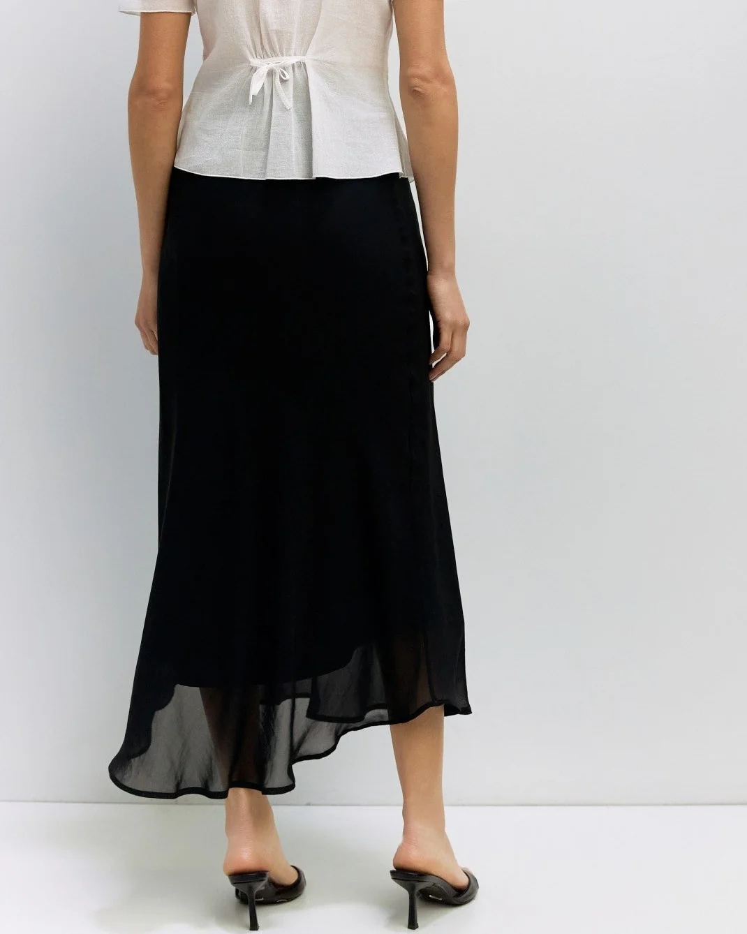 Lizzy Skirt in Black - Image 3