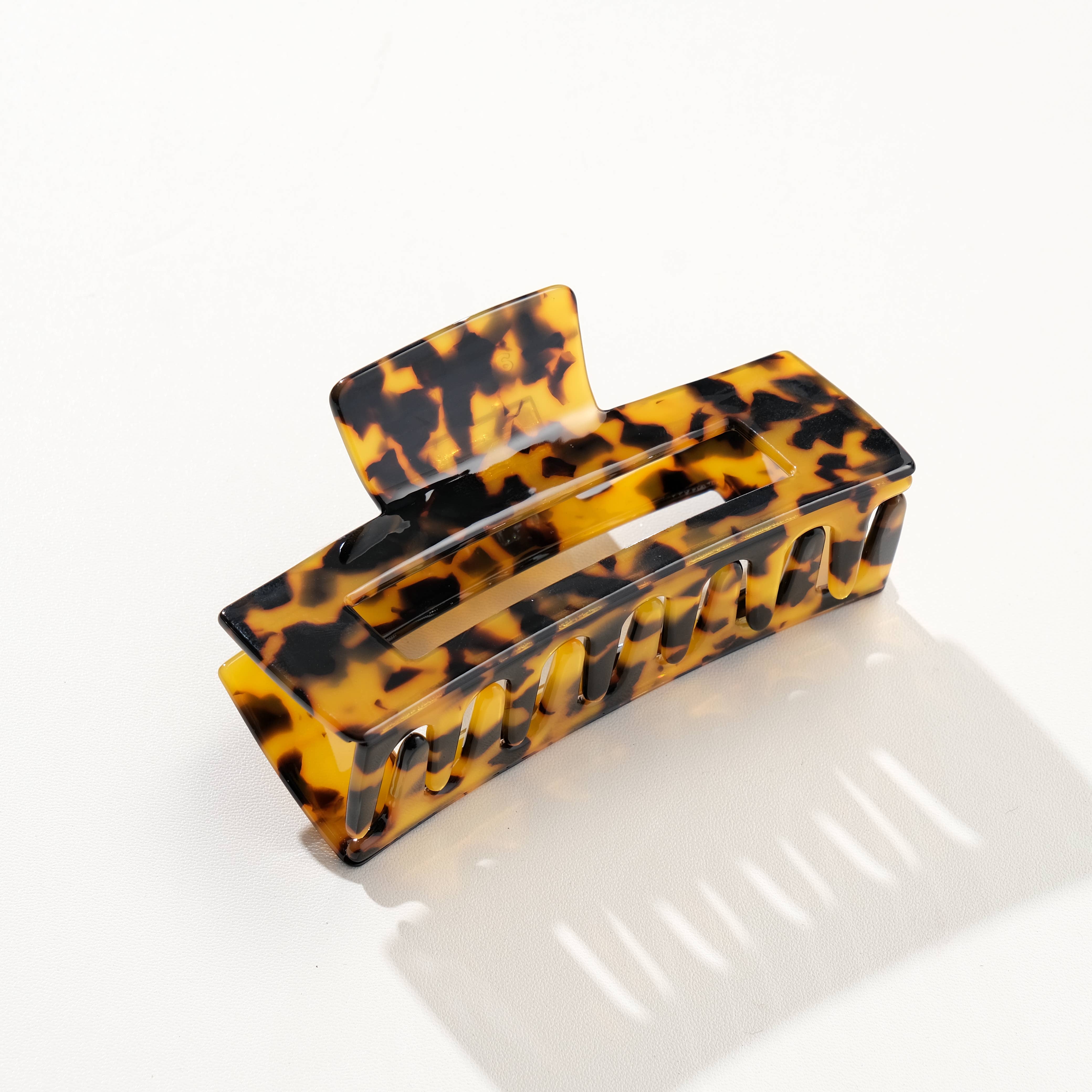 Luna Claw Clip - Image 3