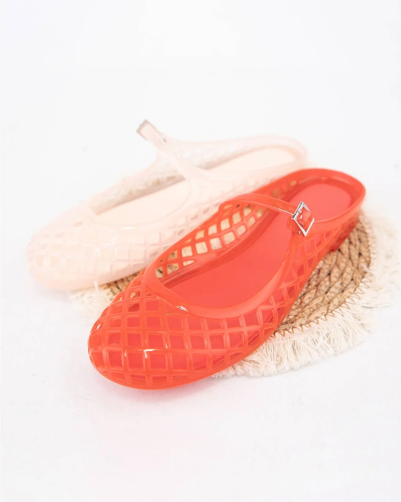Nemo Jelly Mary Janes in Red - Image 2