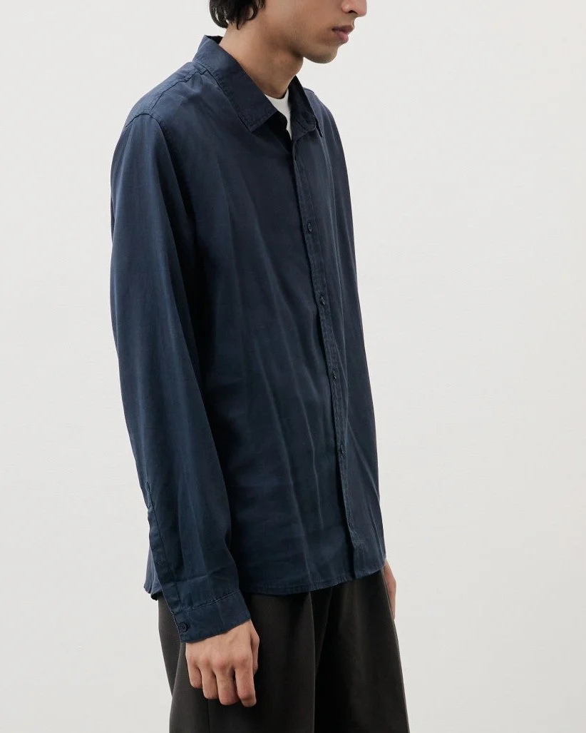 Nico Shirt in Navy - Image 3
