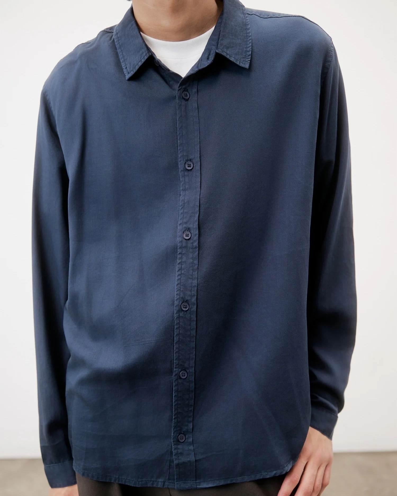 Nico Shirt in Navy - Image 4
