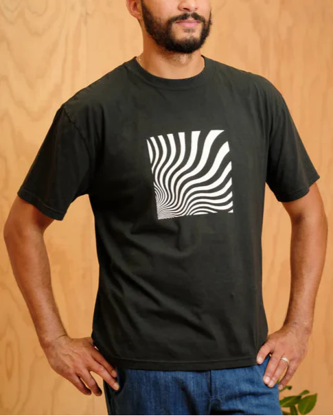 Optic Wave Tee in Faded Black - Image 3