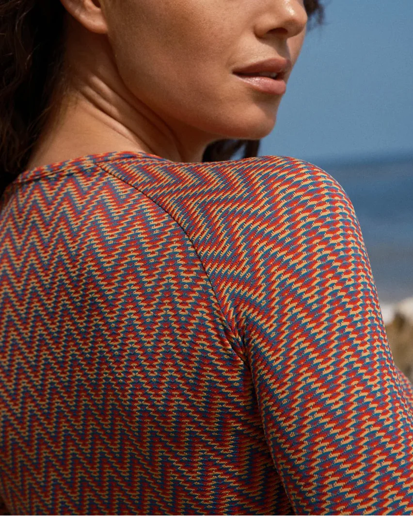 Overcast Surf Shirt in Ziggy Zaggy - Image 3
