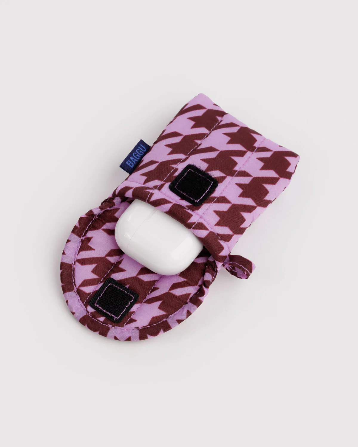Puffy Earbuds Case in Pink Houndstooth - Image 3