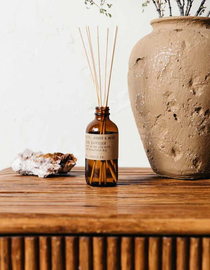 Reed Diffuser in Amber/Moss - Image 3