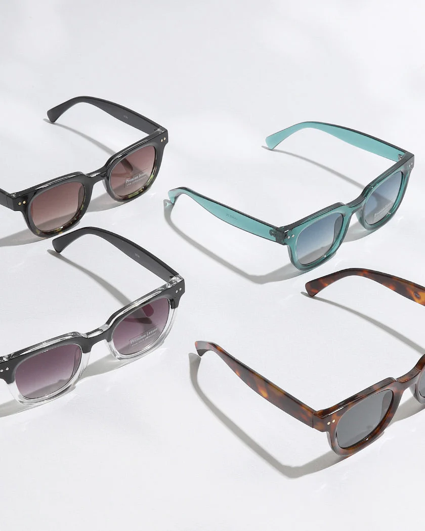 Classic Square Sunglasses - Image 3