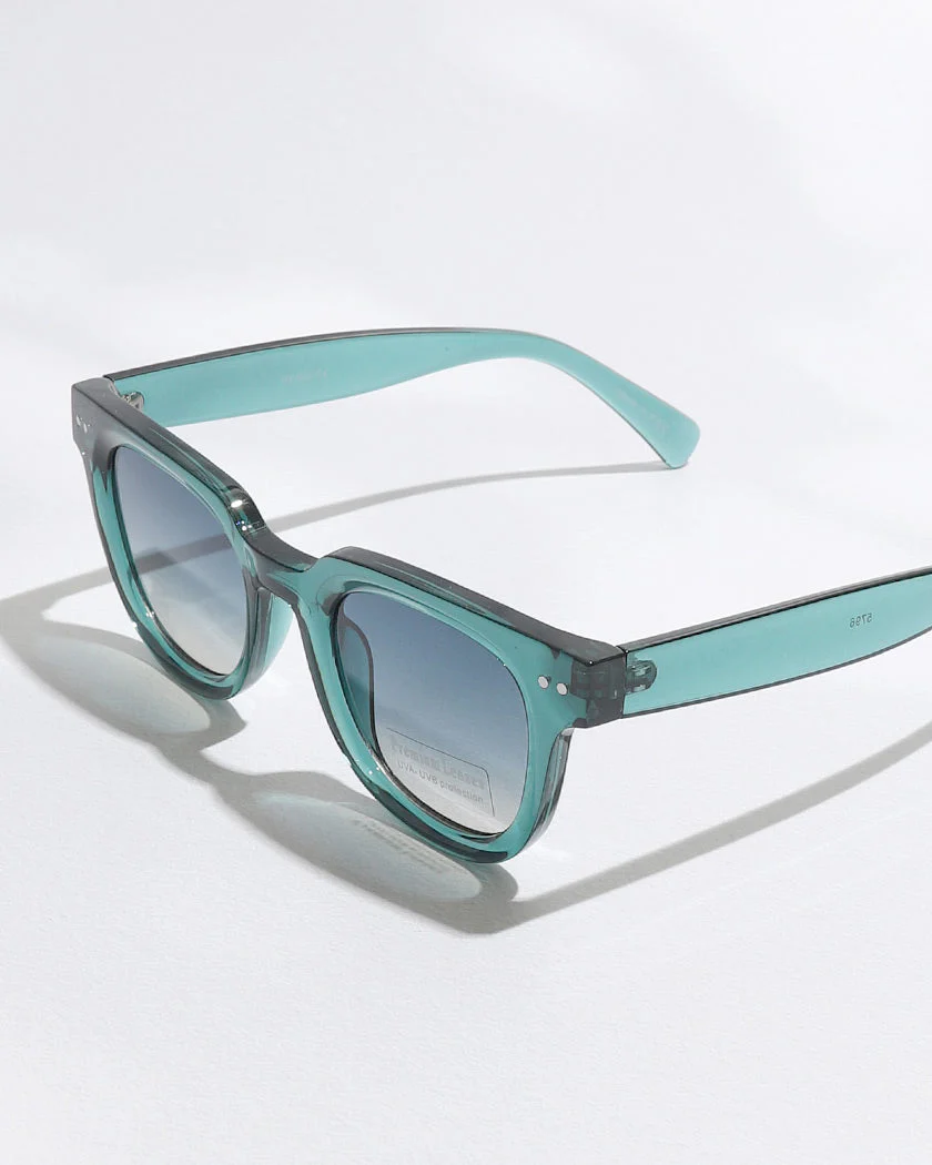 Classic Square Sunglasses - Image 4