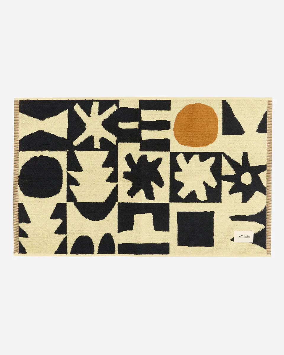 Upton Bath Mat in Black